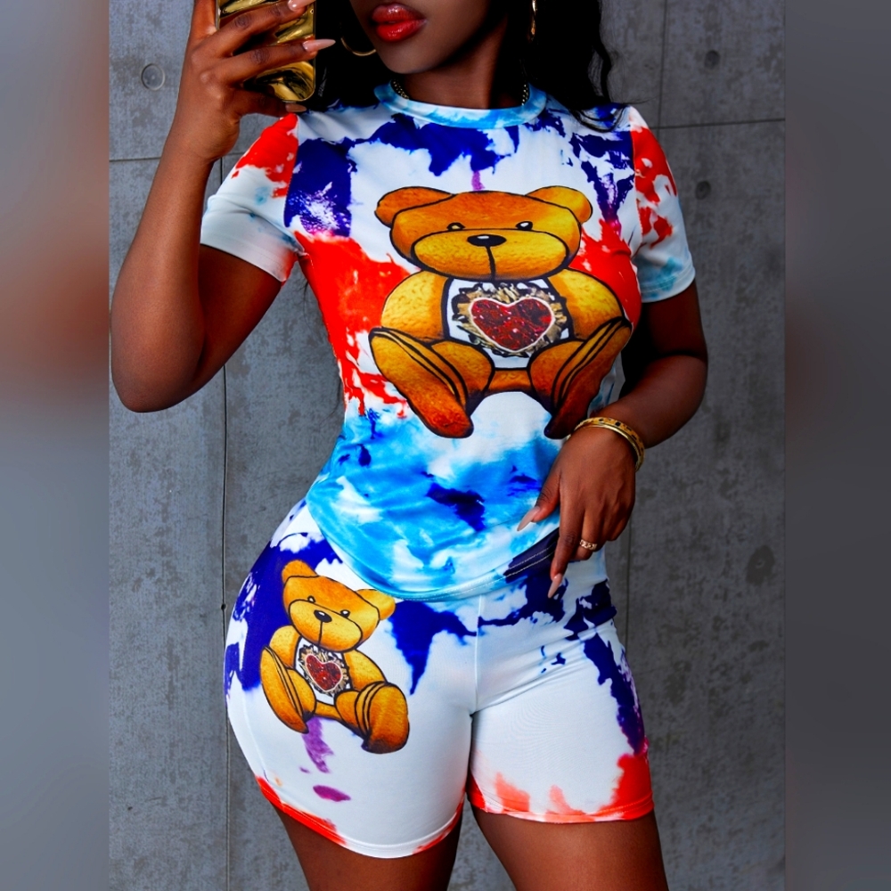 Lovely wholesale tie dye bear shirt and shorts combo